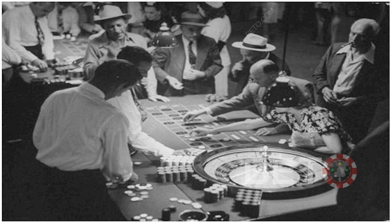 Nei film di Hollywood ci sono molte scene di casinò che includono giochi di roulette.