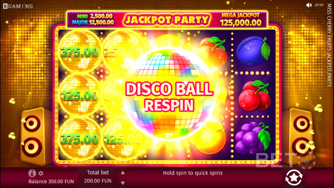 Fate atterrare sei o più Disco Ball sui rulli per sbloccare la funzione Disco Ball Respin.